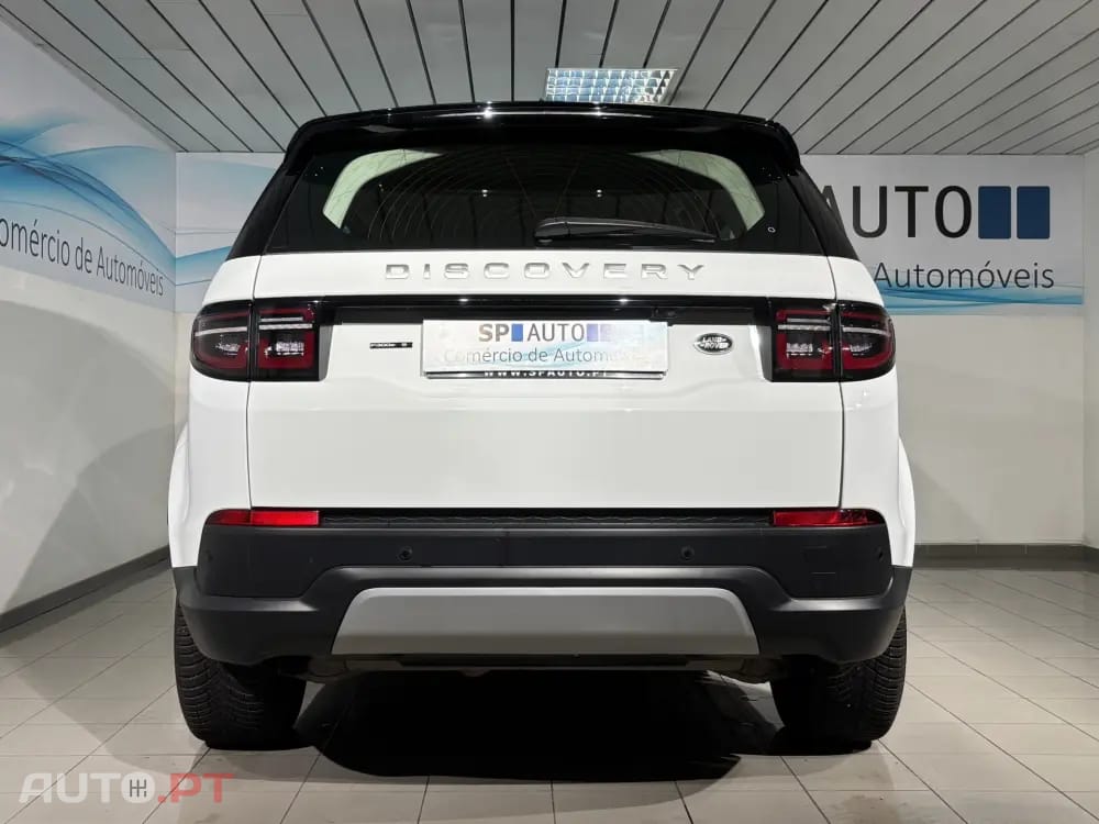 Land Rover Discovery Sport 1.5 I3 P300e AWD R-Dynamic SE