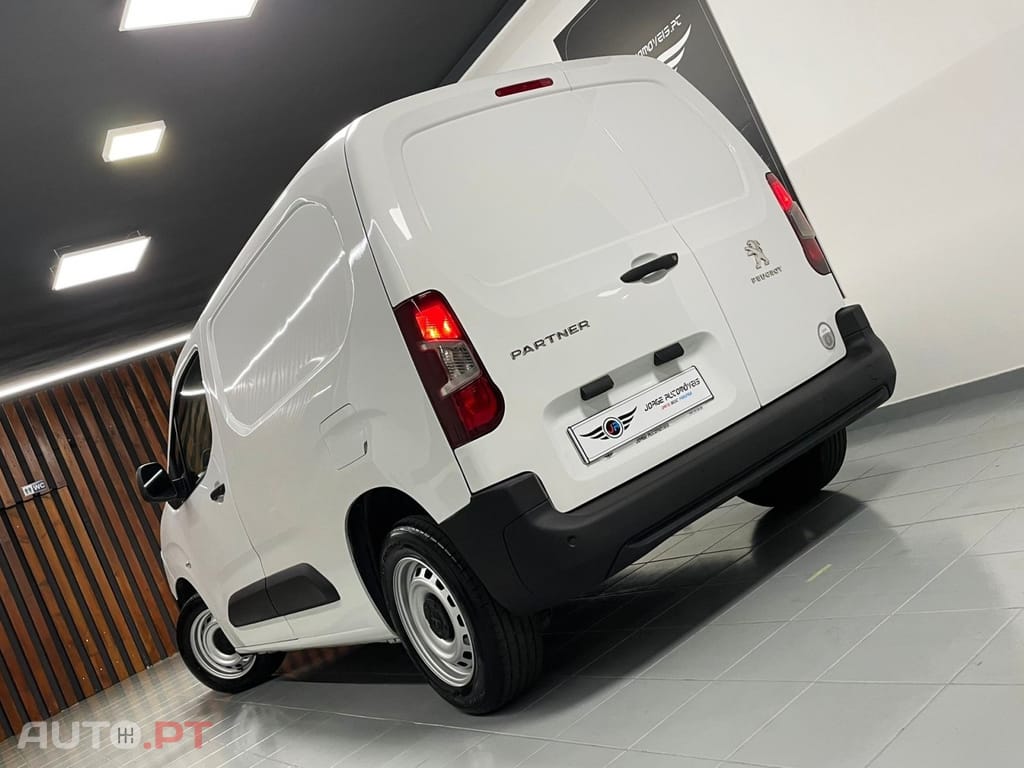 Peugeot Partner 1.6 BlueHDi L1 Pro 3L