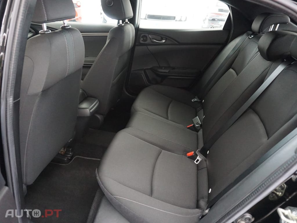 Honda Civic 1.0 i-VTEC Elegance