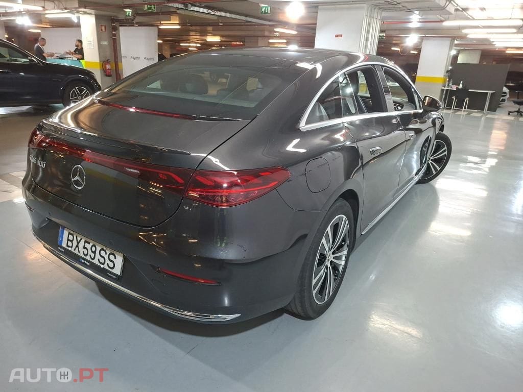 Mercedes-Benz EQE 300