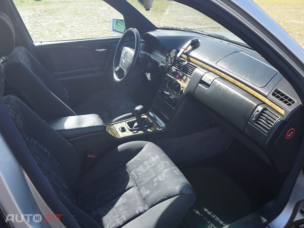 Mercedes-Benz E 290 Avantgarde