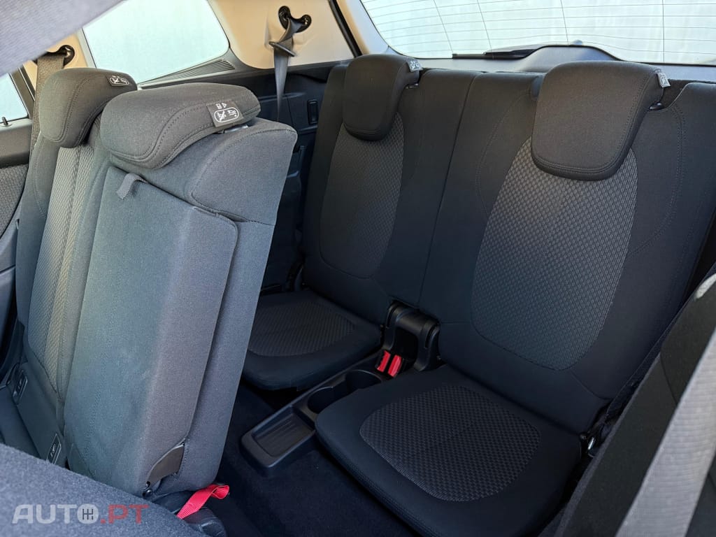 BMW 216 d 7L Advantage Auto