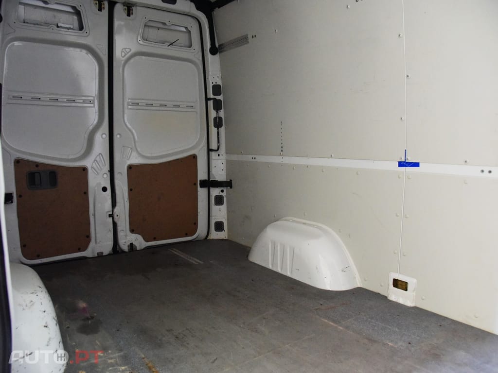 Volkswagen Crafter 35 2.0 TDi 136 Longo Tecto Alto BlueMotion