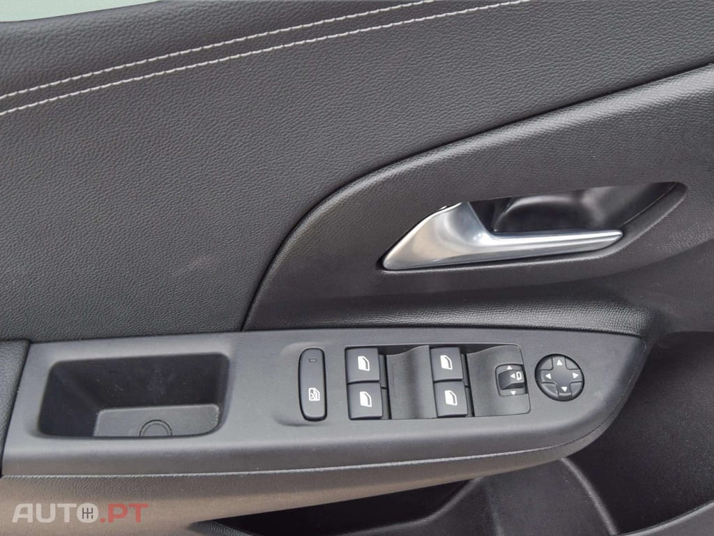 Opel Corsa 1.2 HYBRID GS eDCT