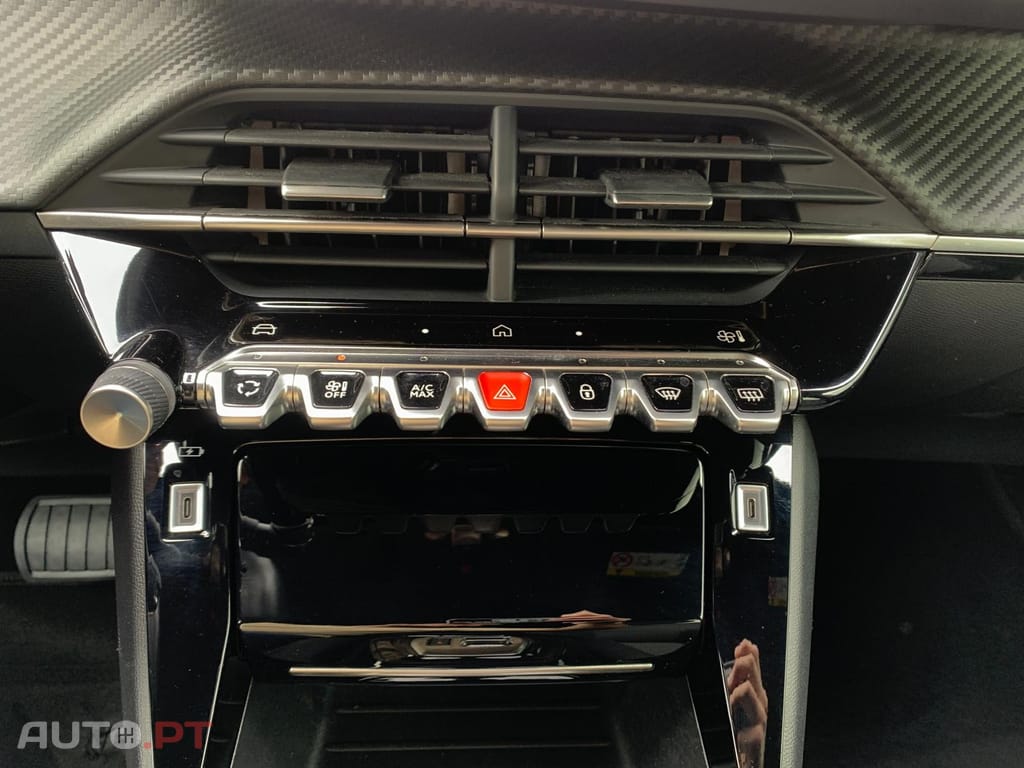 Peugeot 2008 1.5 BlueHDi Allure EAT8