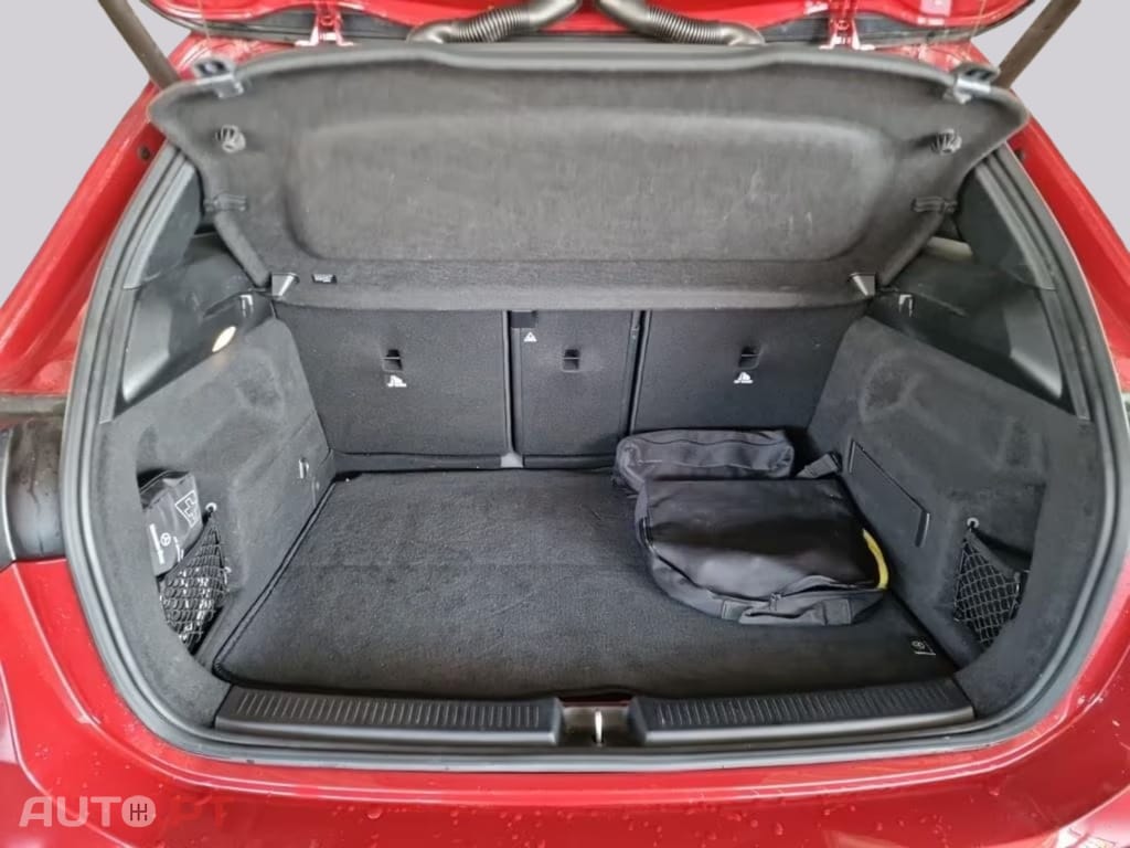 Mercedes-Benz B 250 I.V.A DEDUTIVEL e AMG