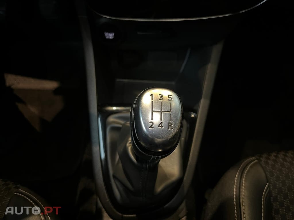 Renault Clio Sport Tourer Tce Limited 
