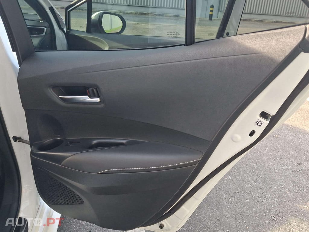 Toyota Corolla 1.8 Hybrid Comfort+P.Sport