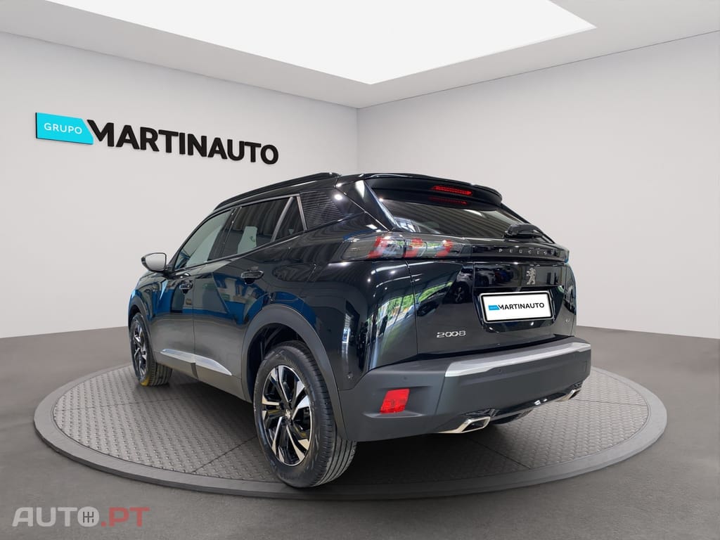 Peugeot 2008 1.2 PureTech GT EAT8