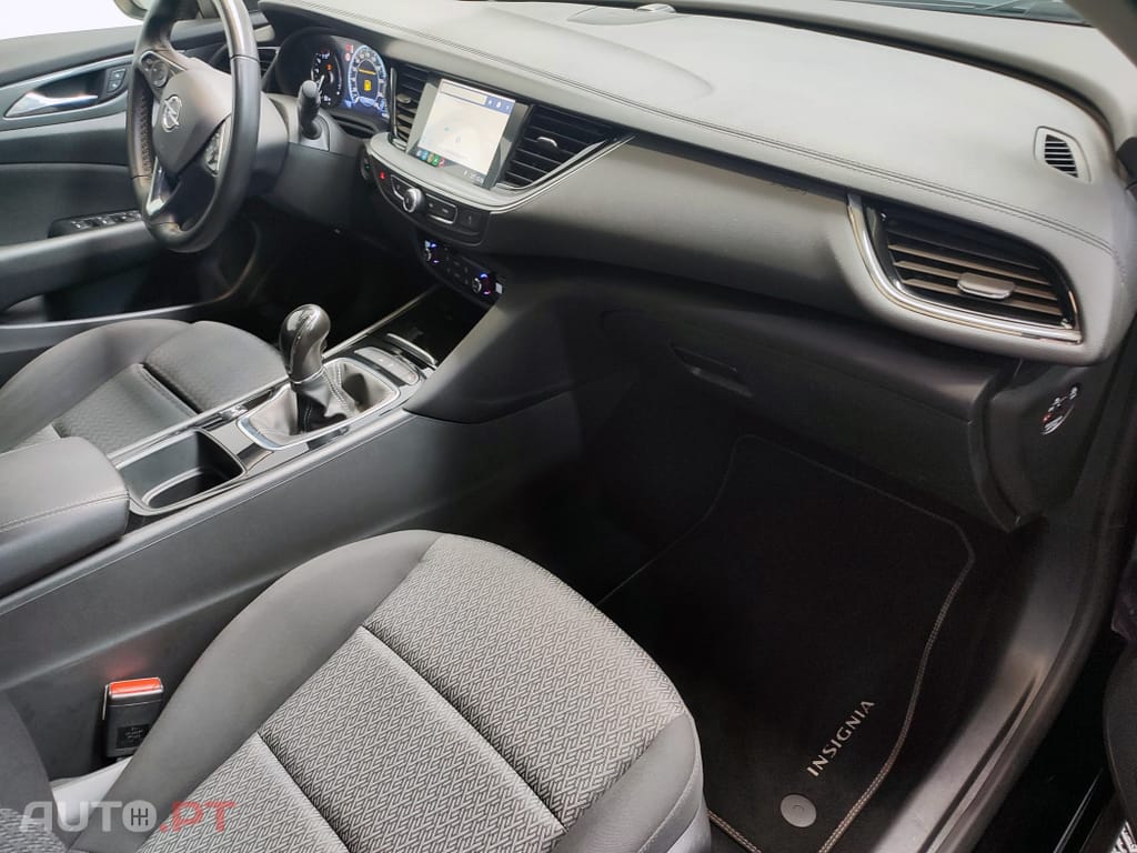 Opel Insignia 1.6 CDTI BUSINESS