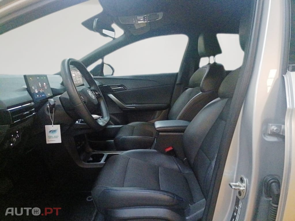 MG MG4 64 kWh Luxury