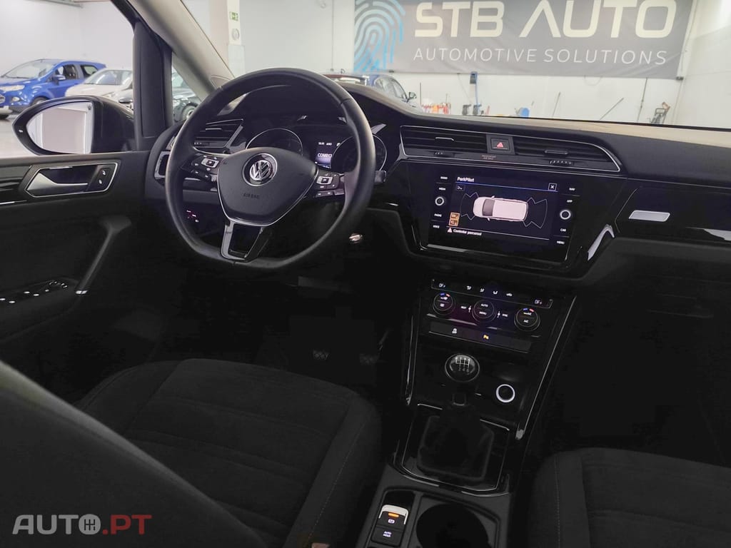 Volkswagen Touran 1.6 TDI Highline