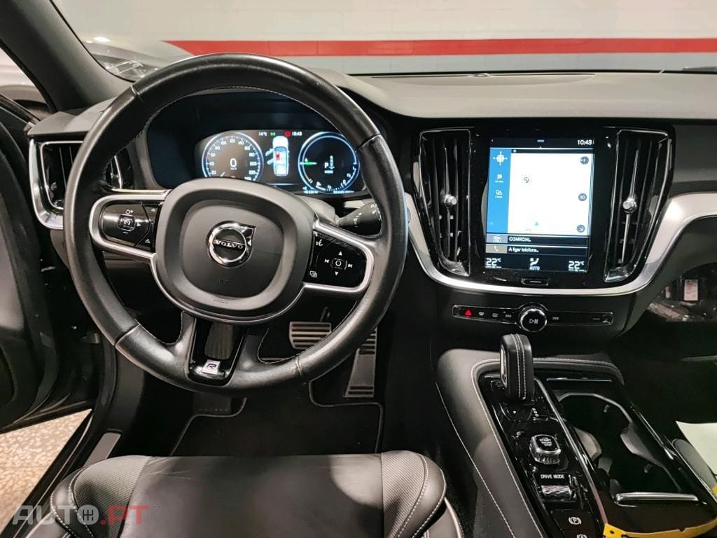 Volvo V60 2.0 T8 AWD TE R-Design