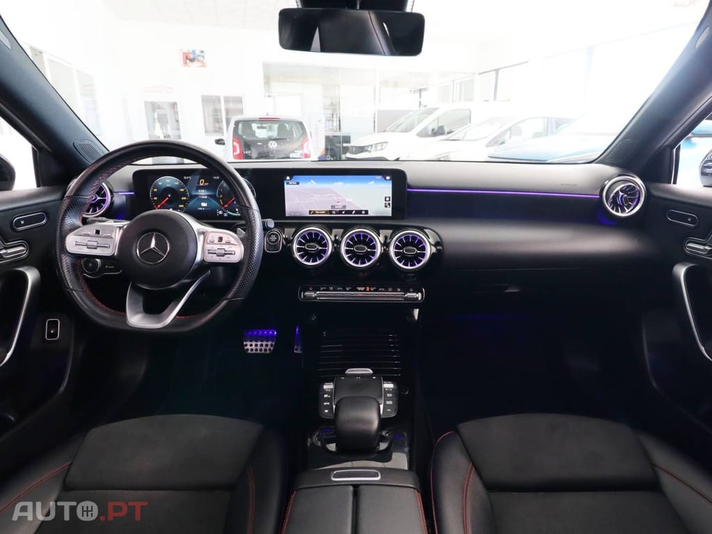 Mercedes-Benz A 250 e 8G-DCT AMG Line