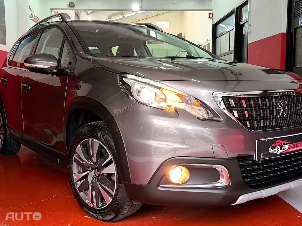 Peugeot 2008 1.2 PureTech Allure