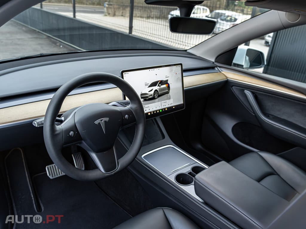 Tesla Model Y Tração Traseira