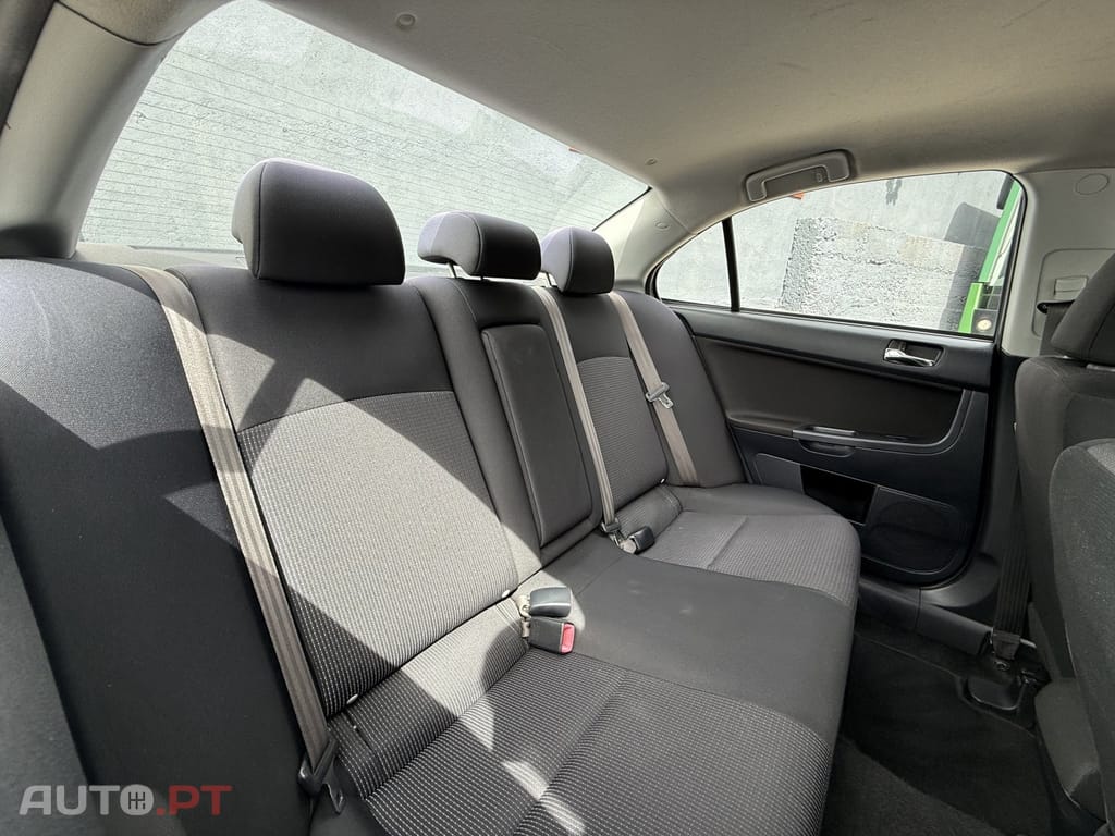 Mitsubishi Lancer 1.6 Invite ClearTec