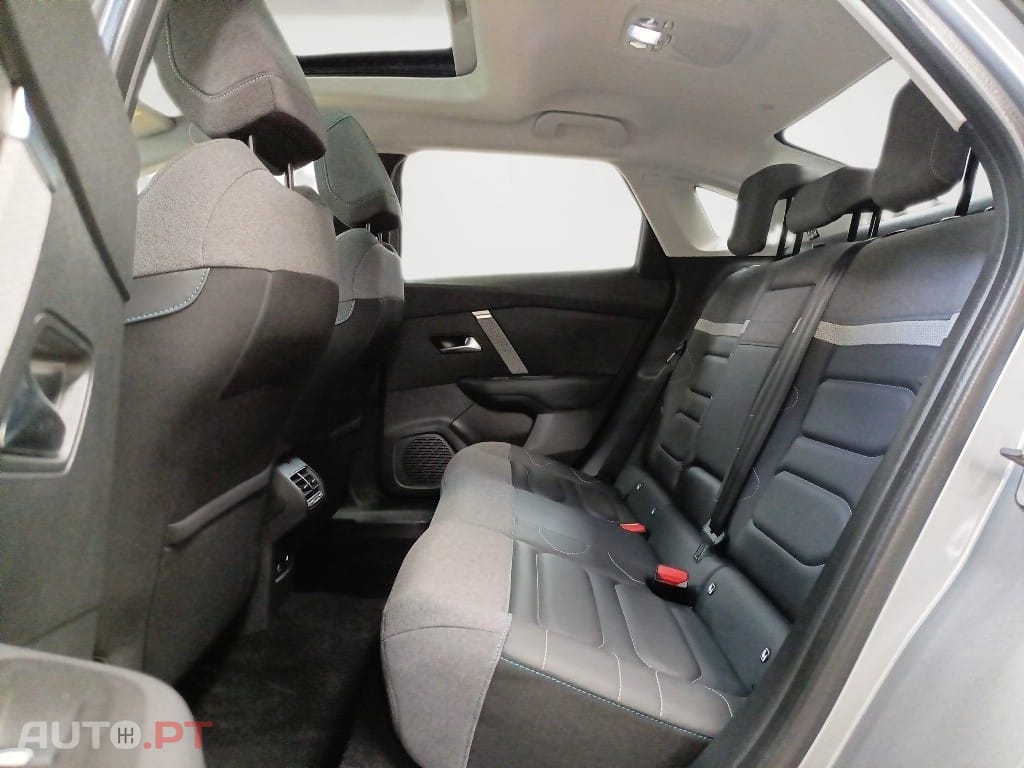 Citroen e-C4 X 50 kWh Shine Pack