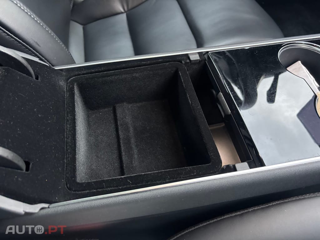 Tesla Model 3 Standard Range Plus RWD