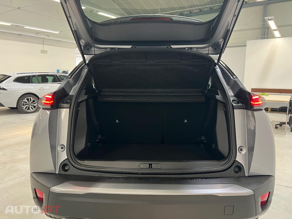 Peugeot 2008 1.2 Hybrid Allure e-DCS6