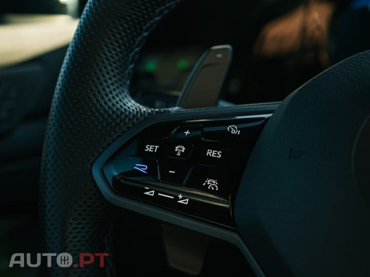 Volkswagen Golf 2.0 TSI R DSG