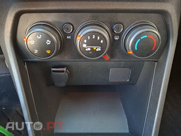 Dacia Sandero ECO-G 100 Bi-Fuel Stepway Essential — fotografia 19