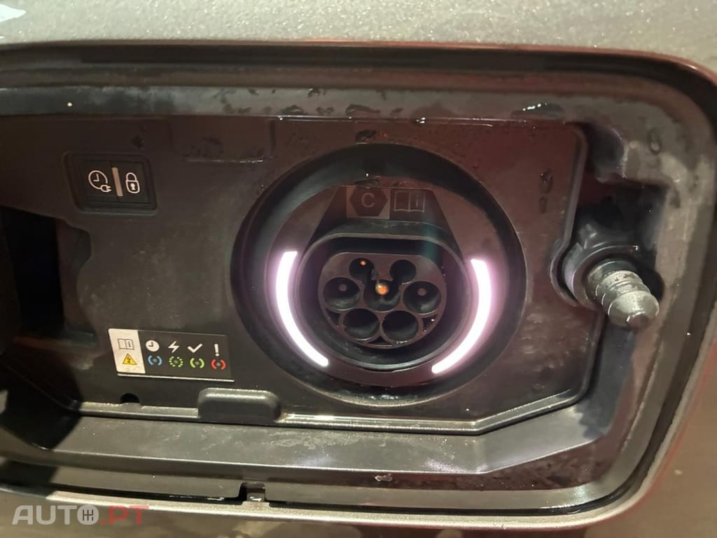 Citroen C5 Aircross 1.6 Hybrid Business e-EAT8