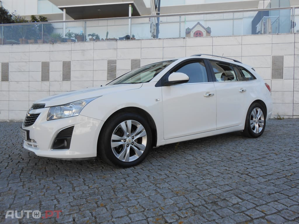 Chevrolet Cruze SW 1.7 VCDI LT
