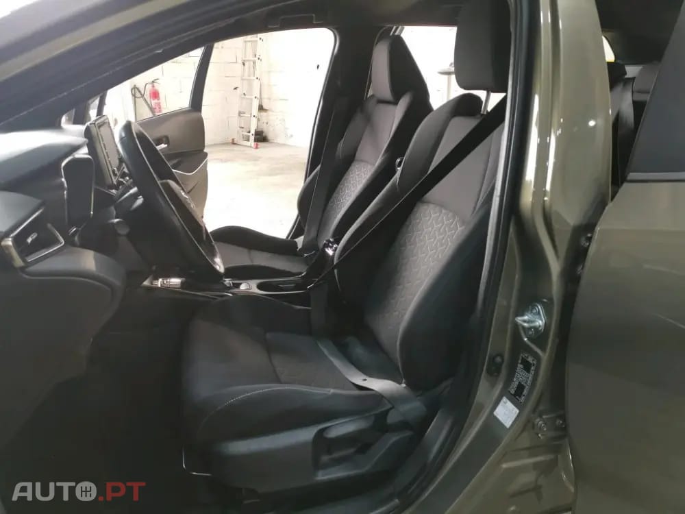 Toyota Corolla Touring Sports 1.8 Hybrid Comfort