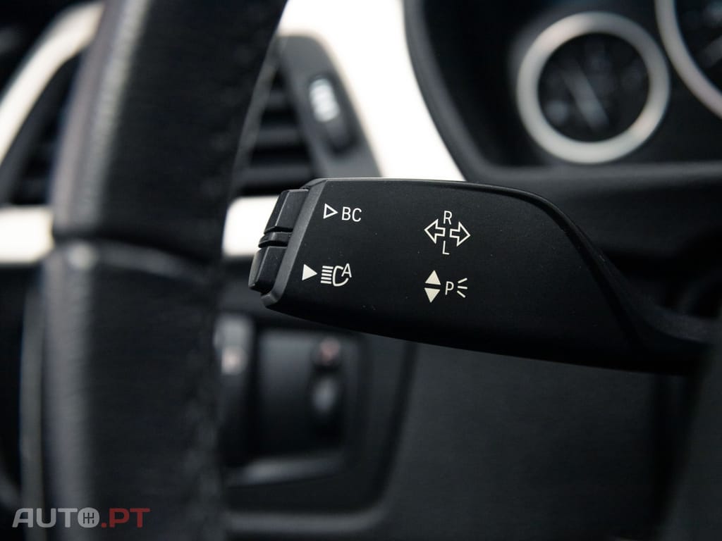 BMW 320 d Auto