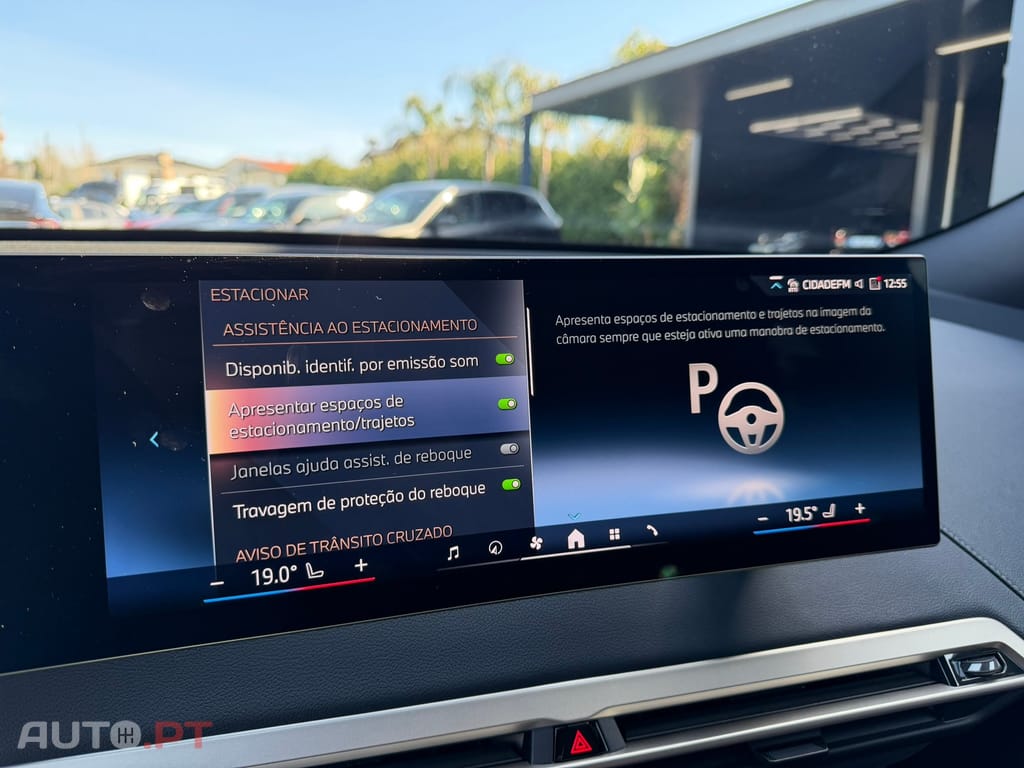 BMW iX xDrive 40 Pack Desportivo