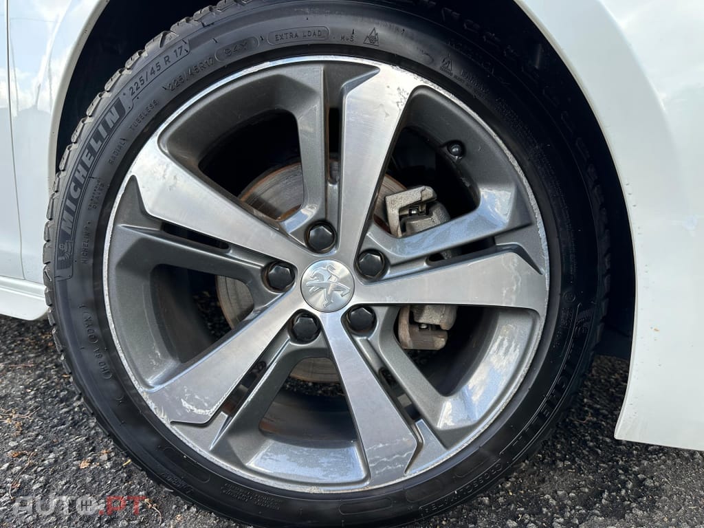 Peugeot 308 1.2 PureTech GT Line EAT8