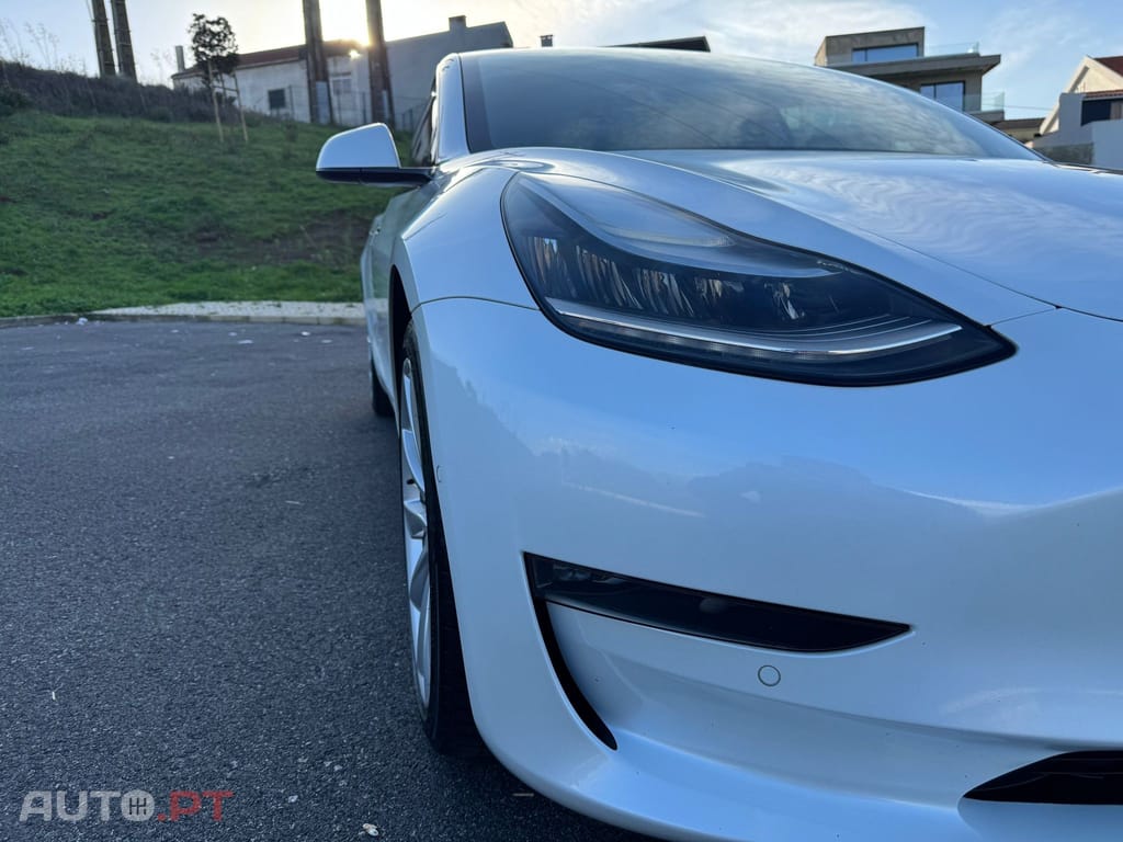 Tesla Model 3 Long-Range Dual Motor AWD