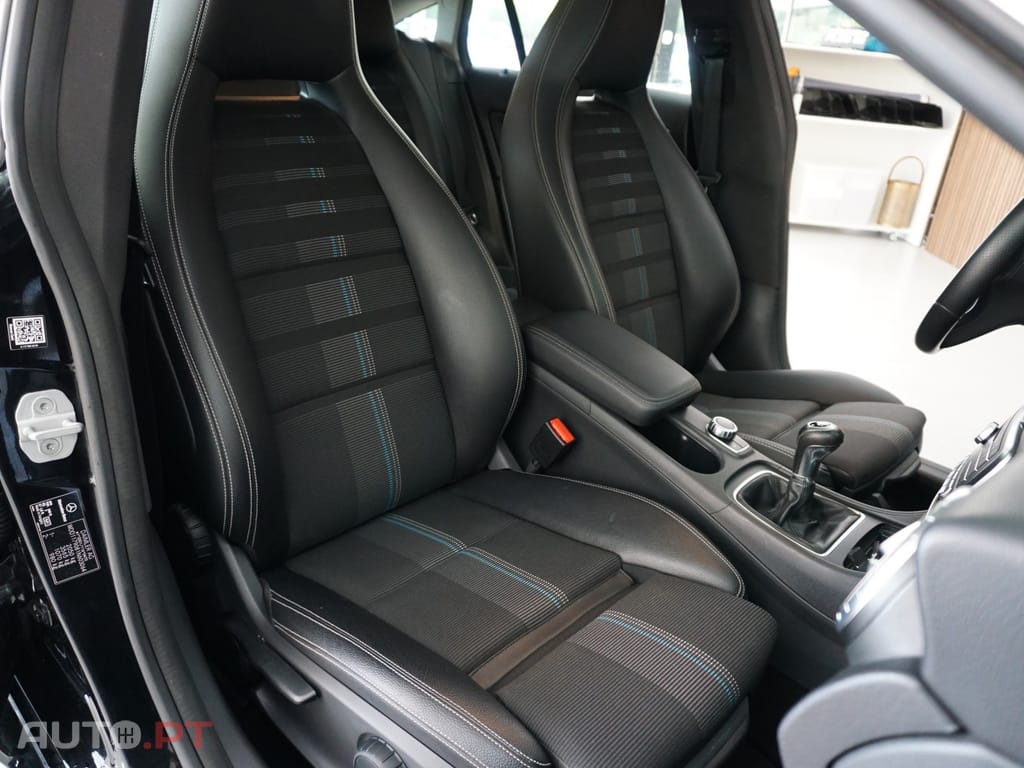 Mercedes-Benz CLA 200 d Shooting Brake — fotografia 10
