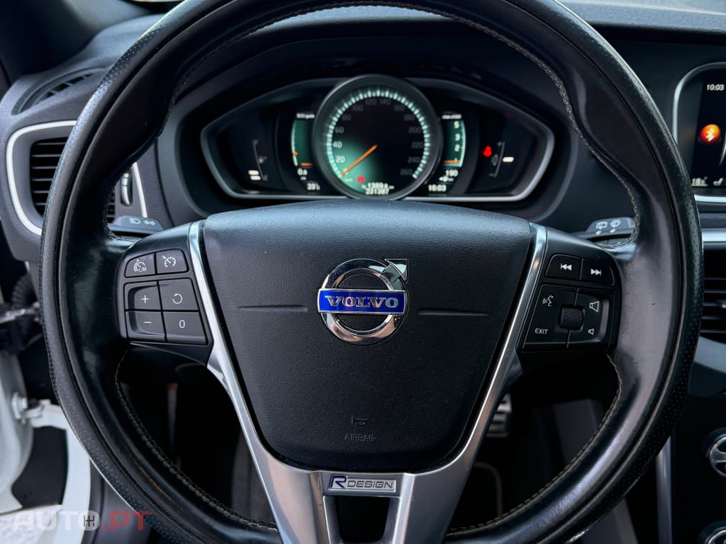 Volvo V40 2.0 D2 R-Design
