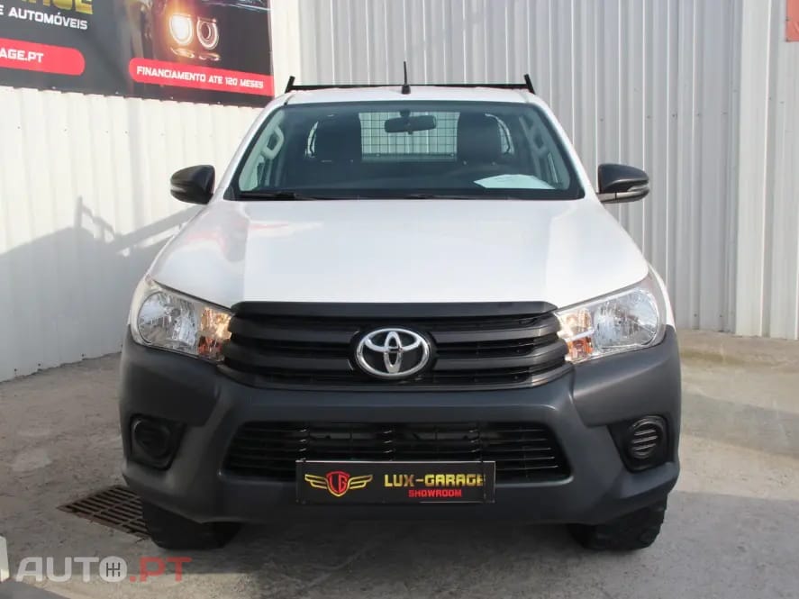 Toyota Hilux 2.4 D-4D 4WD CE CH