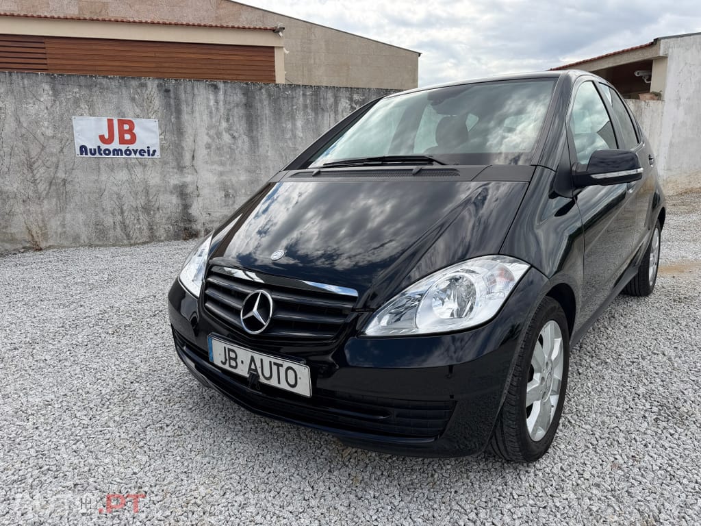 Mercedes-Benz A 160 Outro
