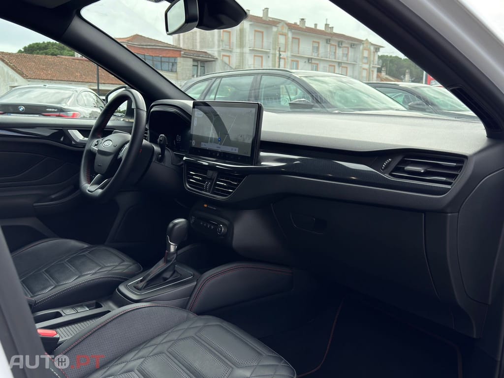Ford Focus 1.0 EcoBoost MHEV ST-Line X Aut.