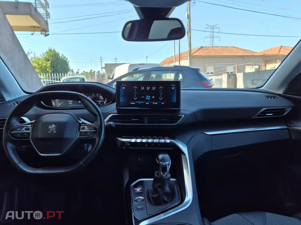 Peugeot 3008 1.5 BlueHDi Allure