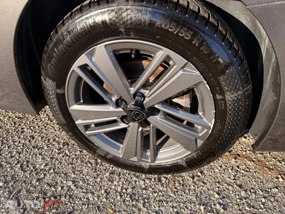 Peugeot 308 SW 1.5 BlueHDi Active Pack — fotografia 30