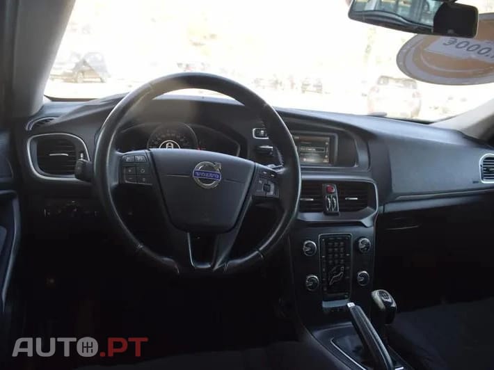 Volvo V40 2.0 D2 Momentum