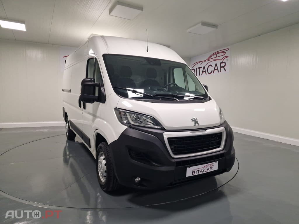Peugeot Boxer 2.2 BlueHDi 435 L4H2 Premium