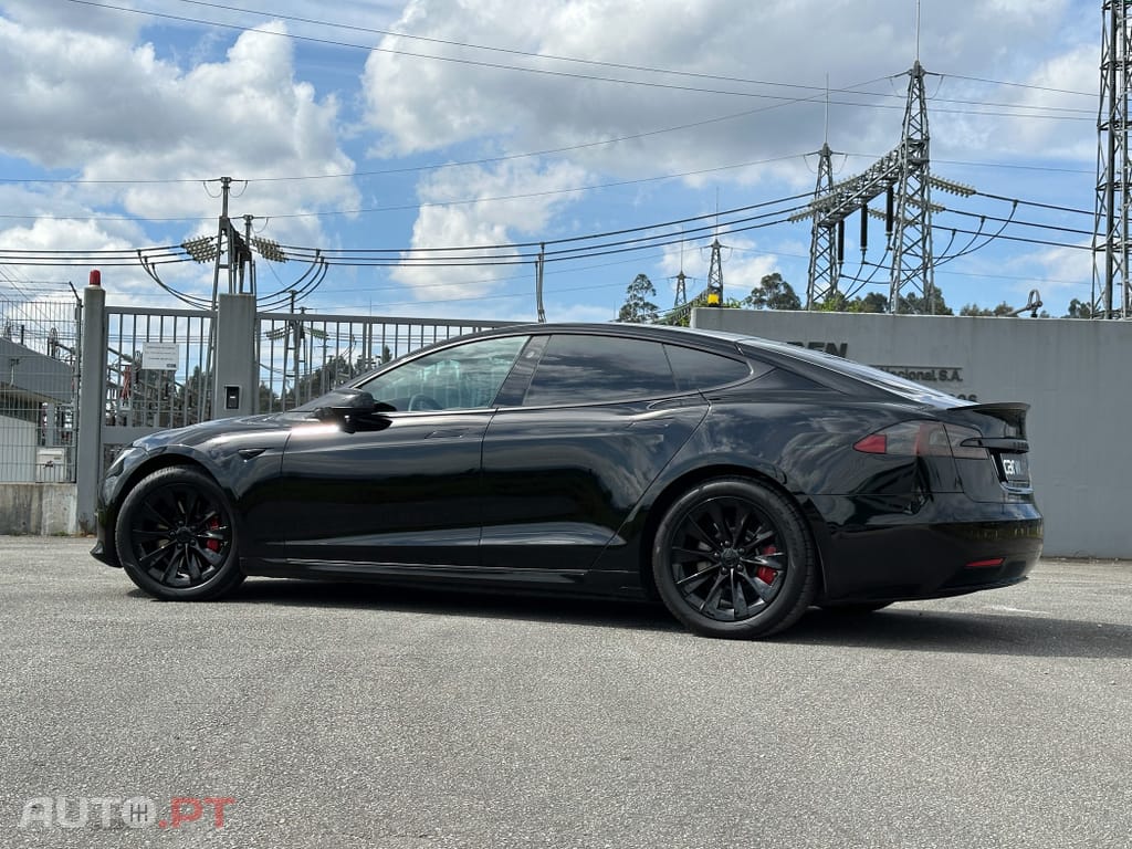 Tesla Model S Standard Range