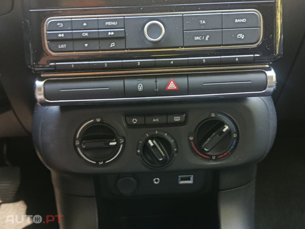 Citroen C3 PureTech attraction