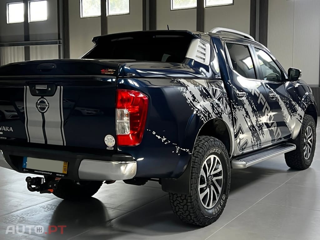 Nissan Navara 2.3 Cdi 4WD - Dupla Cabine