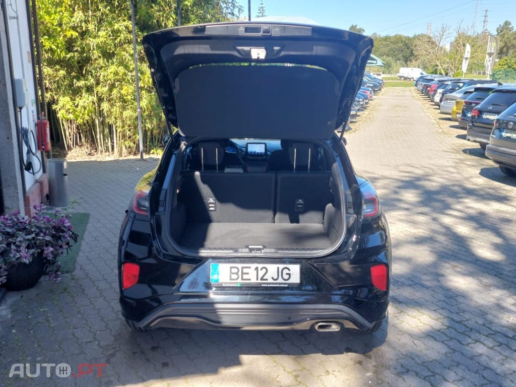 Ford Puma 1.0 EcoBoost MHEV ST-Line