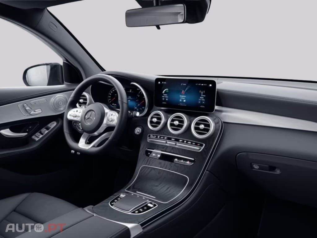 Mercedes-Benz GLC 300 de 4M Coupé AMG I.V.A DEDUTIVEL