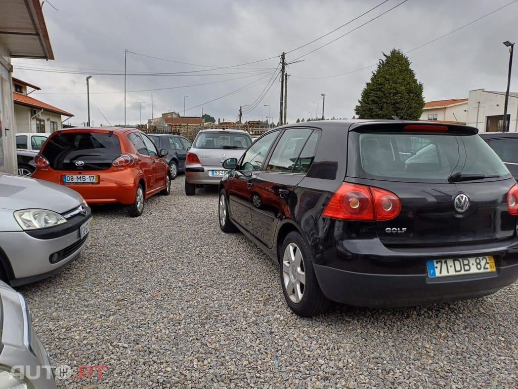 Volkswagen Golf 1.4i Trendline AC — fotografia 3