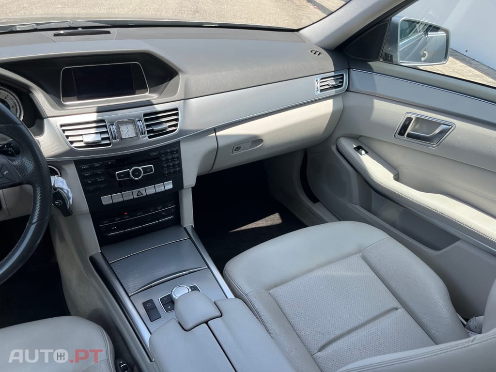 Mercedes-Benz E 300 BlueTEC Hybrid Avantgarde