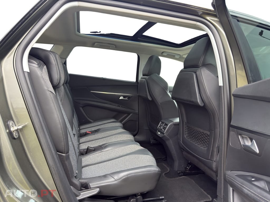 Peugeot 5008 1.2 PureTech Allure EAT6